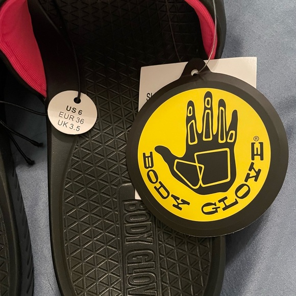 Slides-Body Glove, black with Pink NWT - Picture 4 of 5